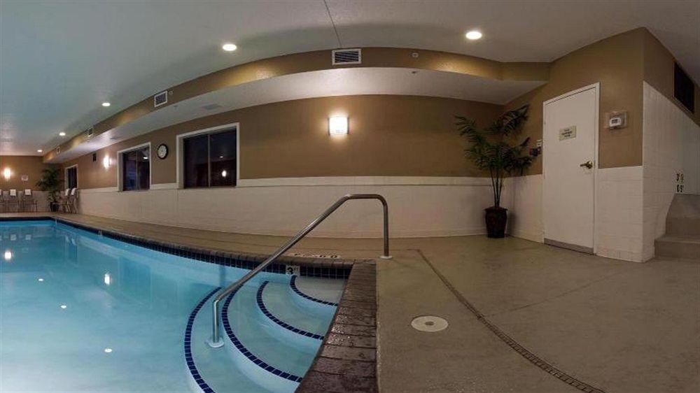 Holiday Inn Express Hotel & Suites St. Paul - Woodbury By Ihg Exterior photo