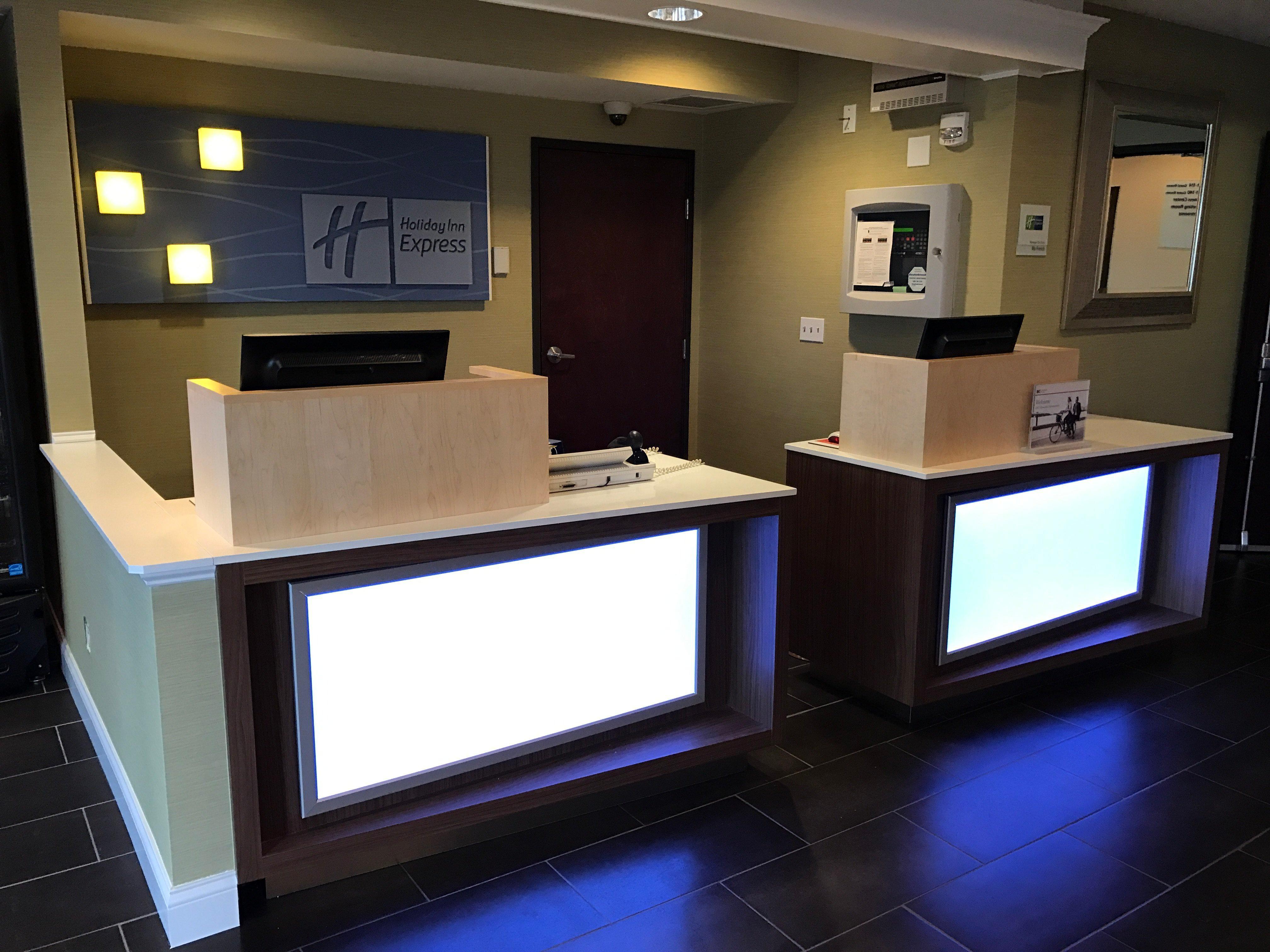 Holiday Inn Express Hotel & Suites St. Paul - Woodbury By Ihg Exterior photo