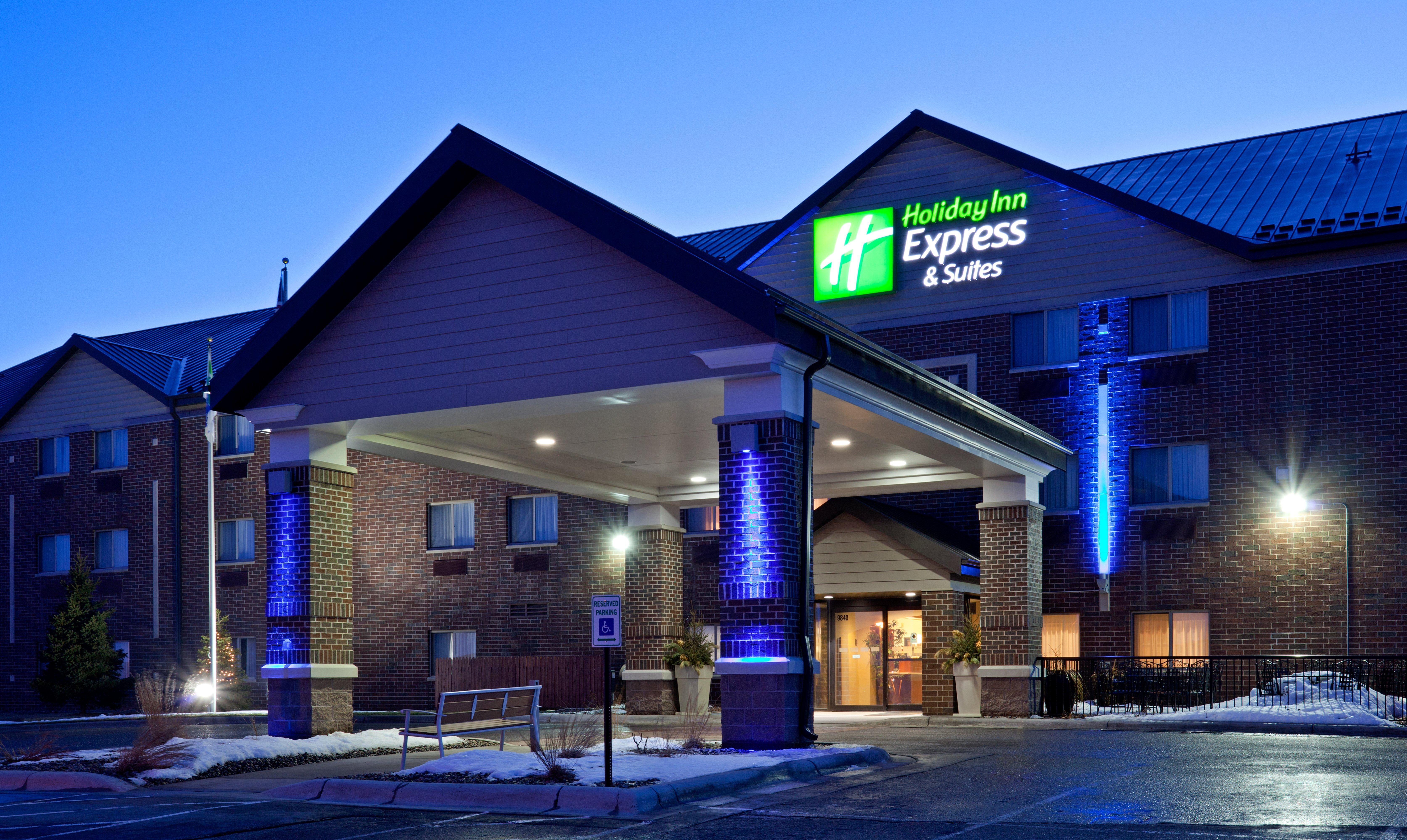 Holiday Inn Express Hotel & Suites St. Paul - Woodbury By Ihg Exterior photo