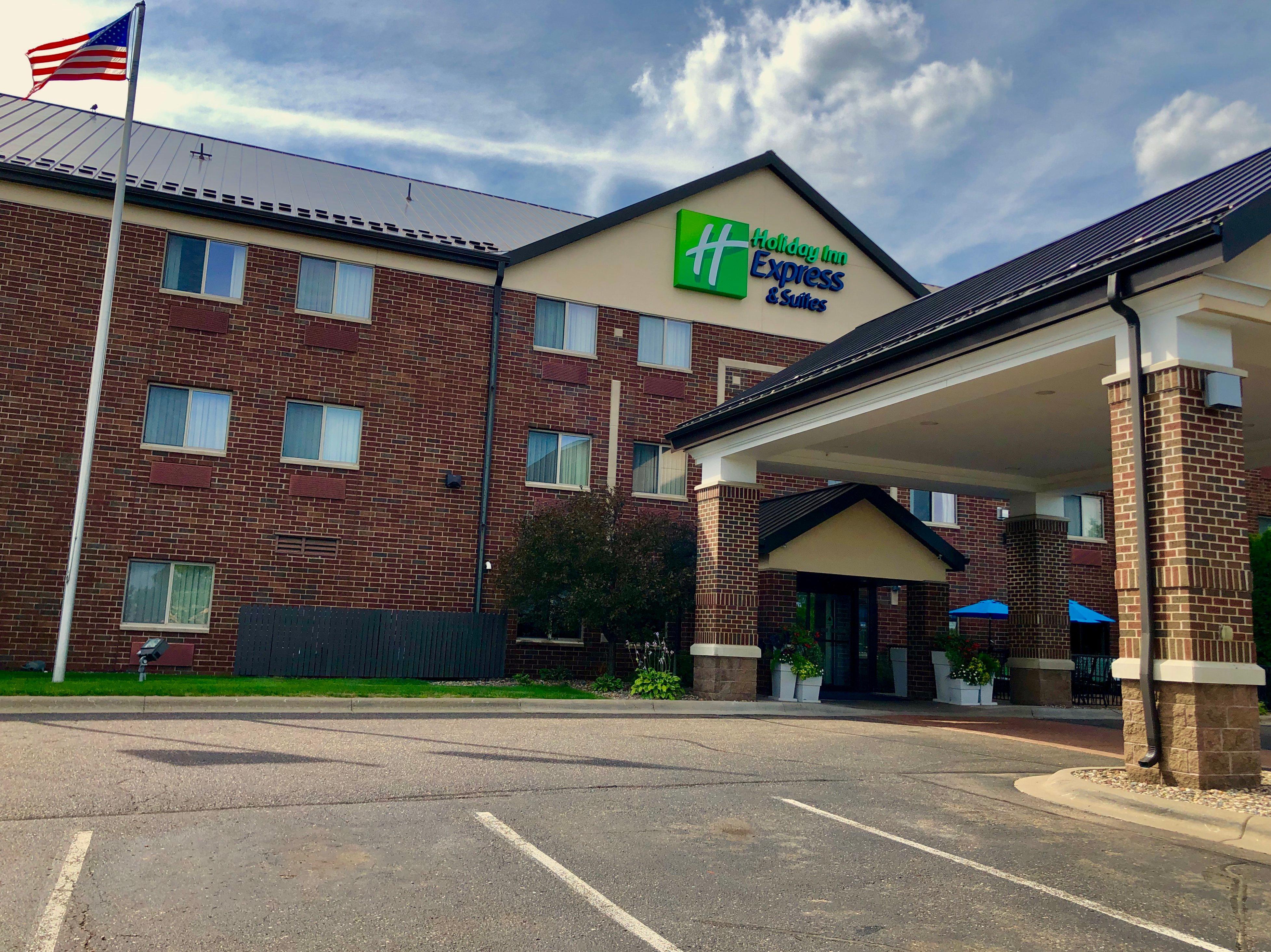Holiday Inn Express Hotel & Suites St. Paul - Woodbury By Ihg Exterior photo