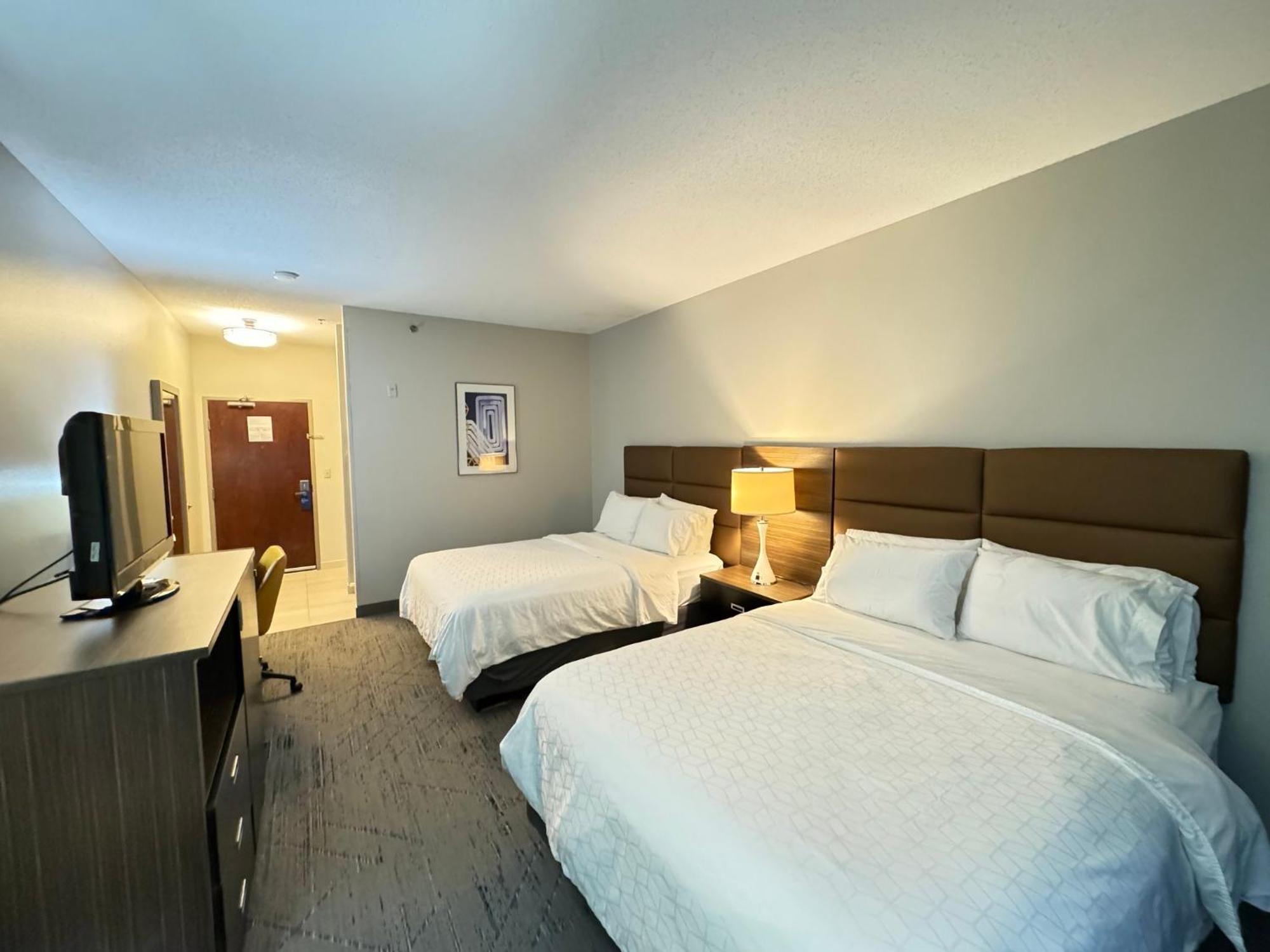 Holiday Inn Express Hotel & Suites St. Paul - Woodbury By Ihg Exterior photo