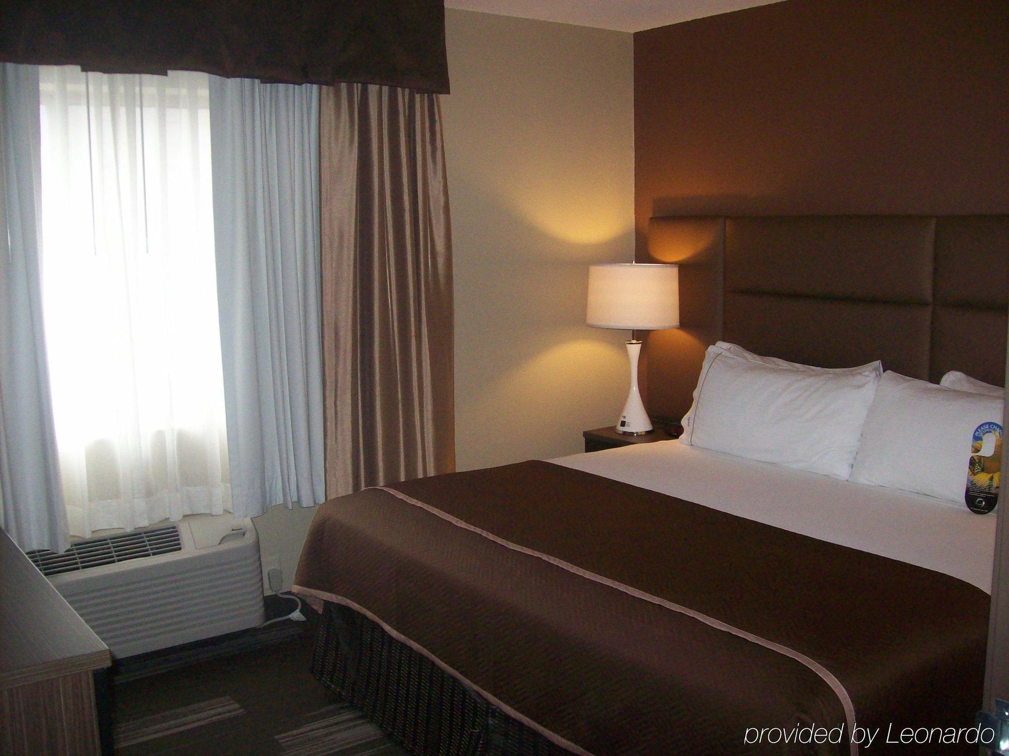 Holiday Inn Express Hotel & Suites St. Paul - Woodbury By Ihg Exterior photo