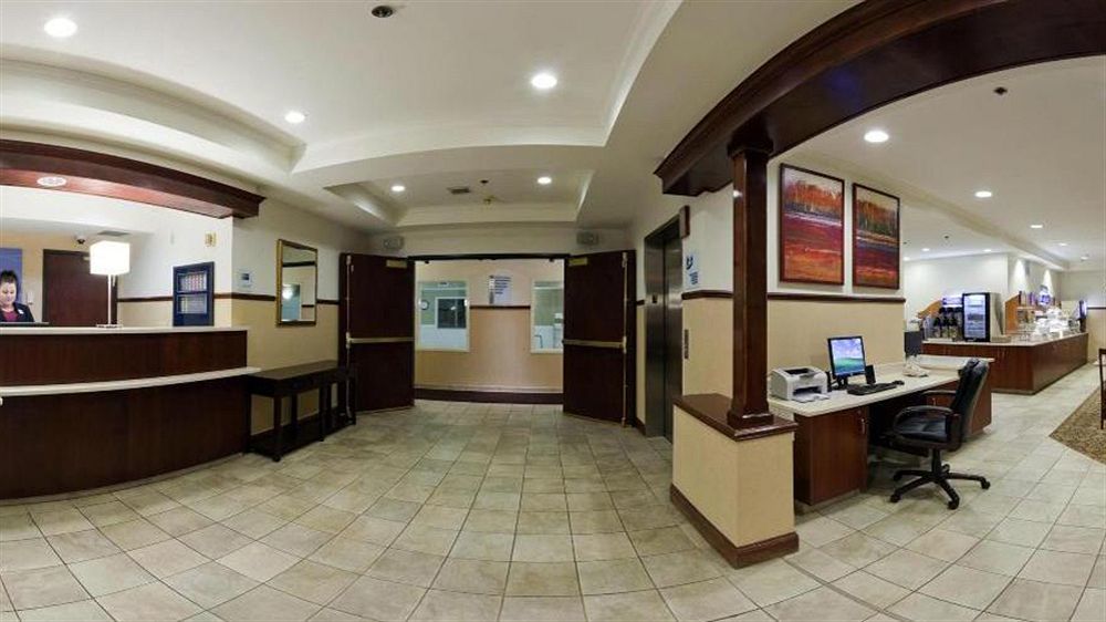 Holiday Inn Express Hotel & Suites St. Paul - Woodbury By Ihg Exterior photo