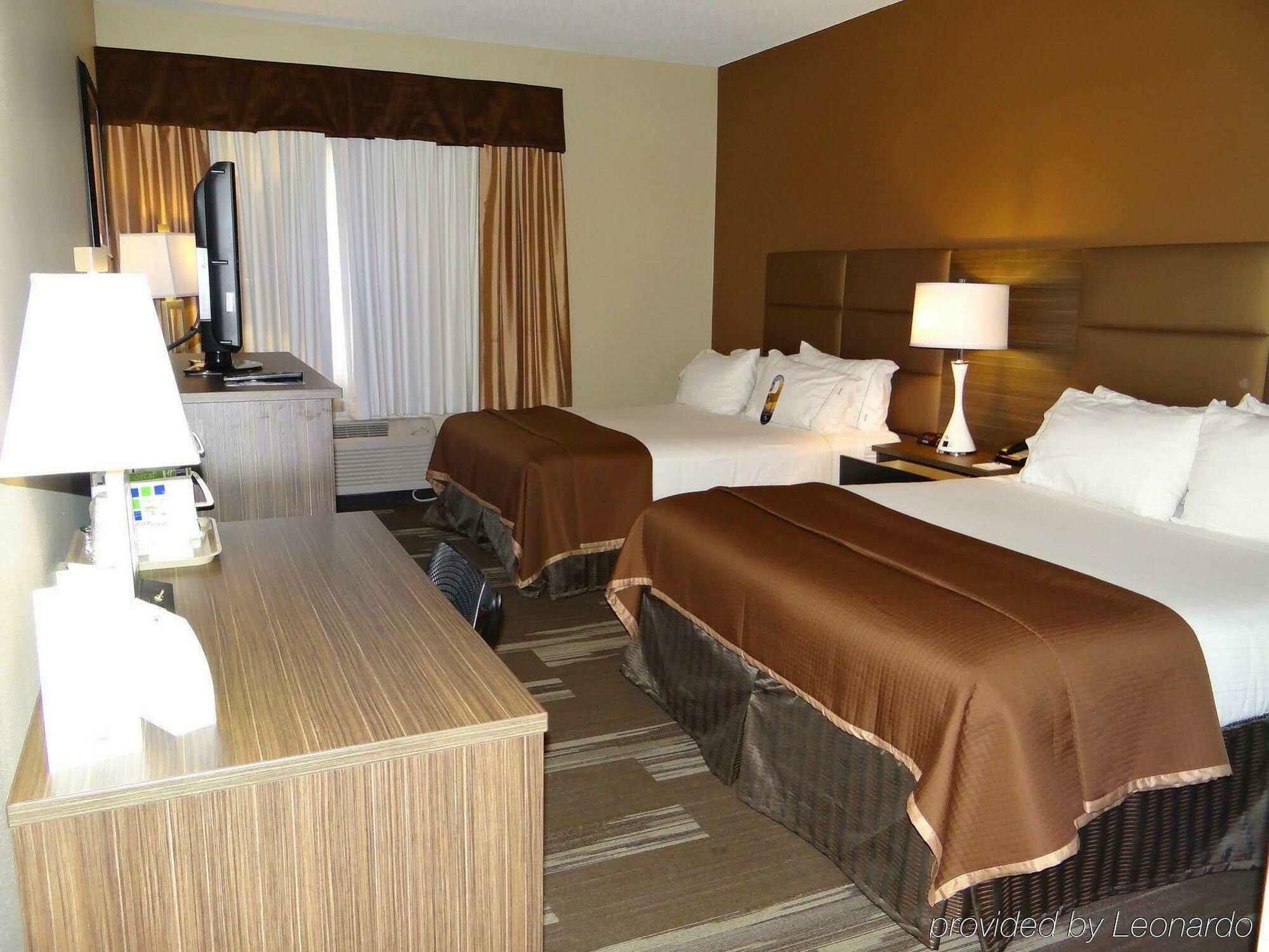 Holiday Inn Express Hotel & Suites St. Paul - Woodbury By Ihg Exterior photo